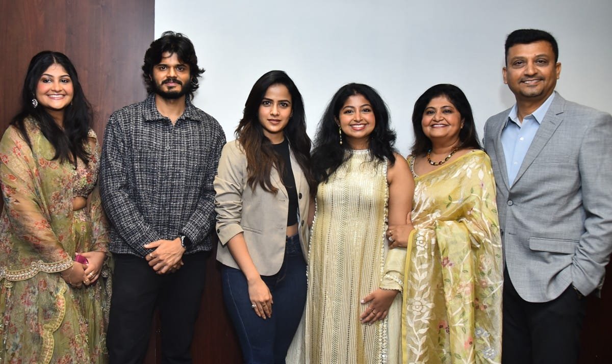 Celebs @ Oaks Multi-Specialty Pet Hospital launch at Kompally