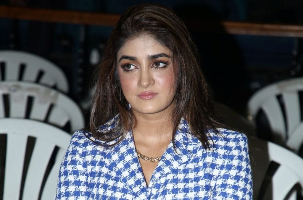 Dimple Hayathi New Pics