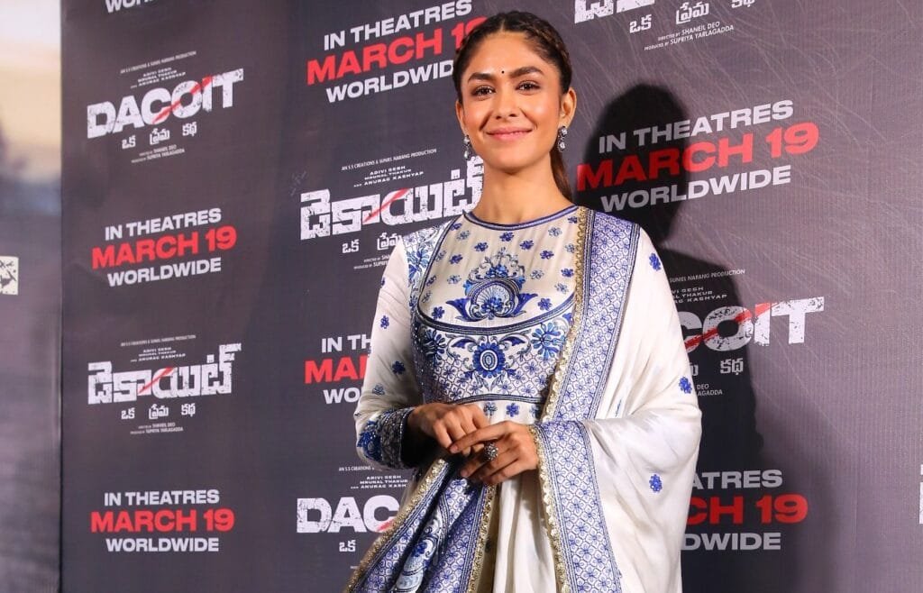 Mrunal Thakur Latest Photos