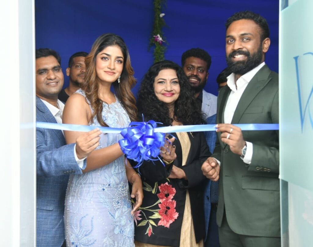 Actress Dimple Hyathi launches VeCura ReSculpt Kukatpally