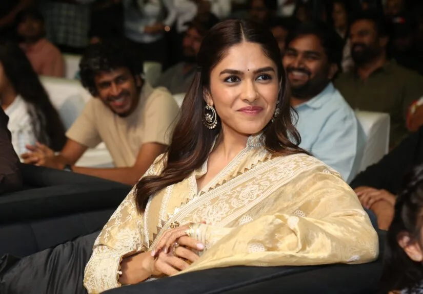 Mrunal Thakur New Photos