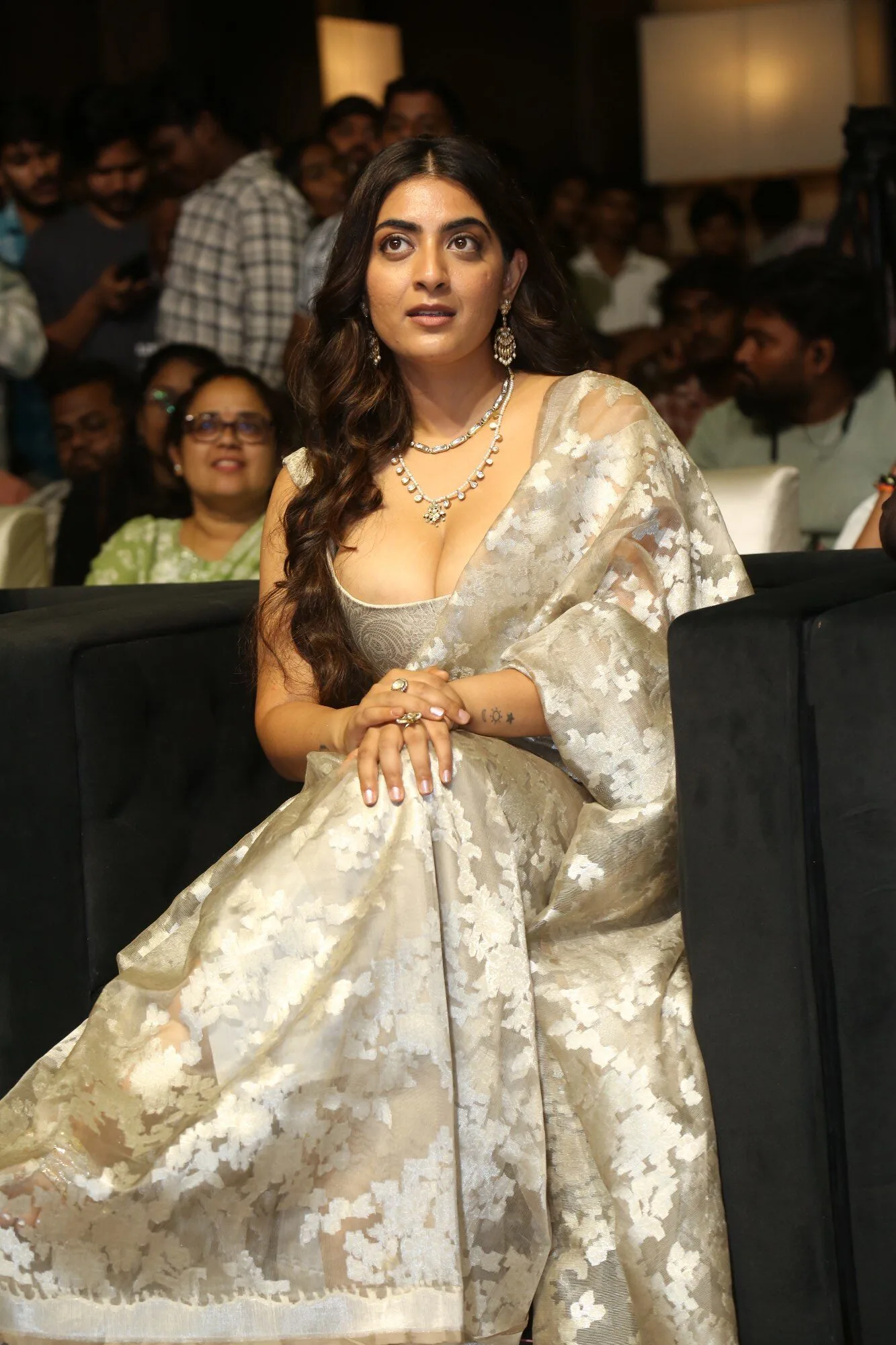 Mrunal Thakur New Photos