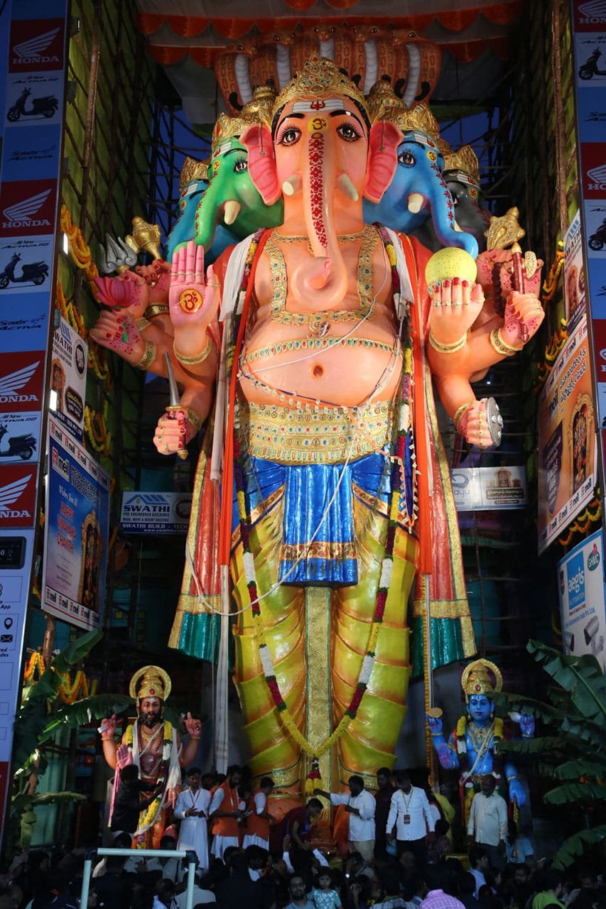 Khairatabad Ganesh 2026: 69-Ft Bada Ganesh Draws Devotees in Hyderabad