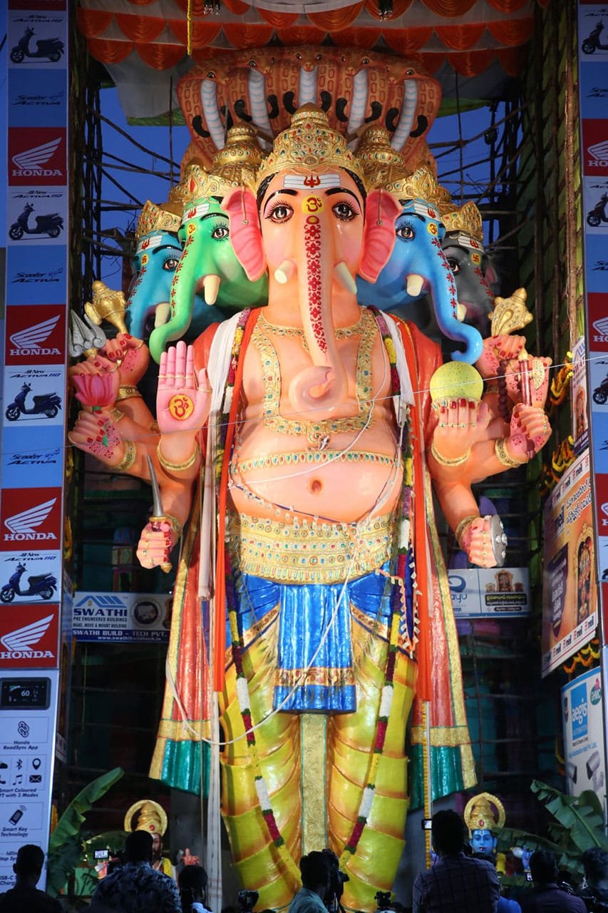 Khairatabad Ganesh 2026: 69-Ft Bada Ganesh Draws Devotees in Hyderabad